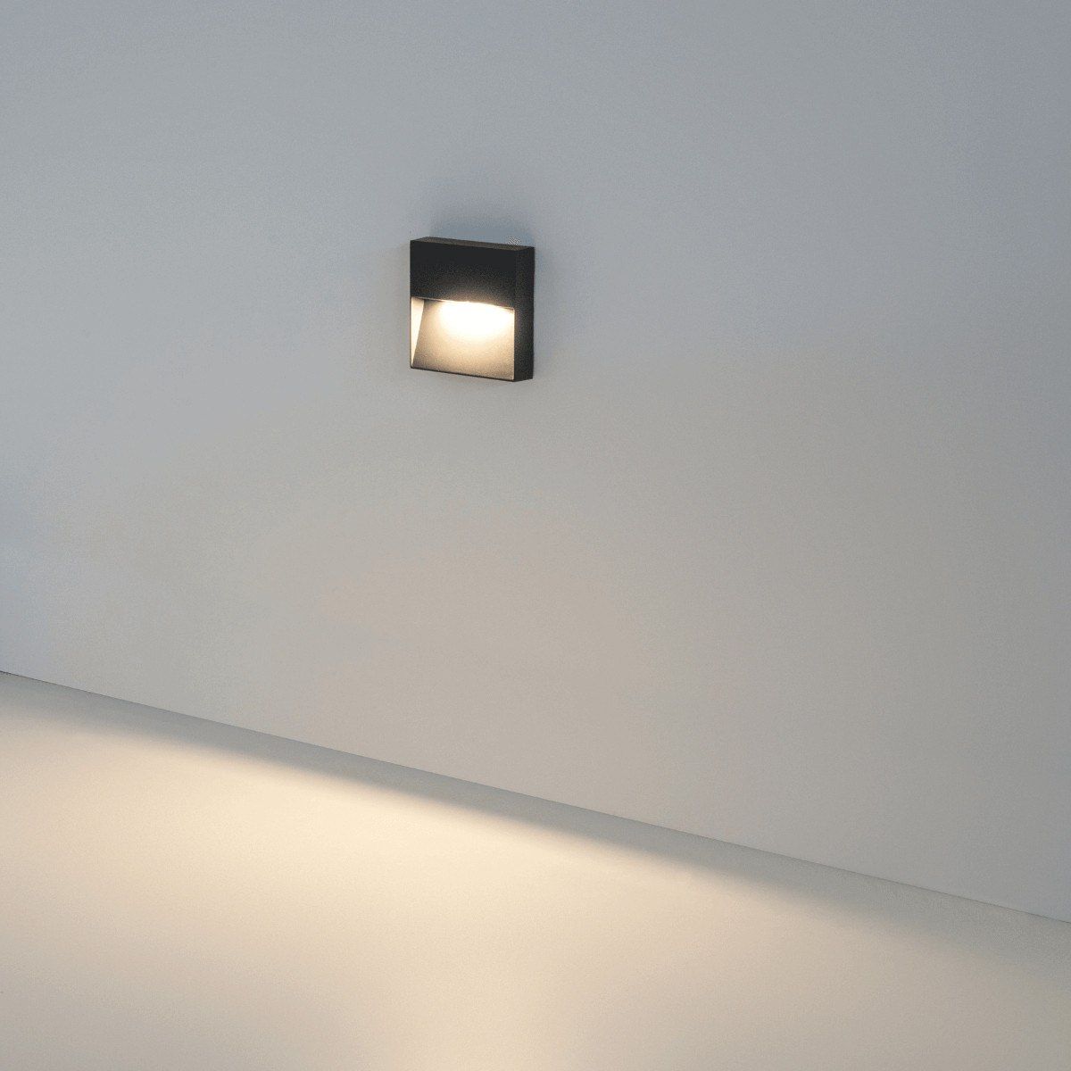 STEP LIGHT-E241-G-Zambelis-263233