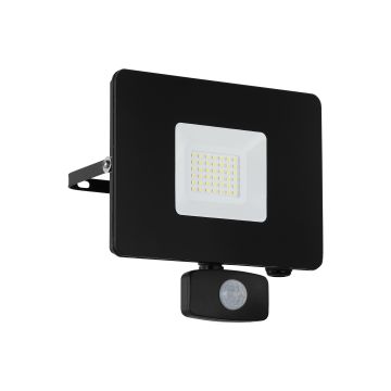 Halogén reflektor FAEDO 3 97462 1x30W 2750LM IP44 a Eglo-tól