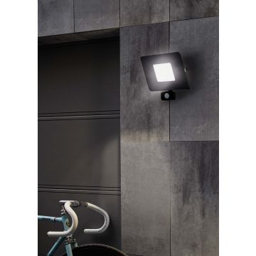 Halogén reflektor FAEDO 3 97463 1x50W 4800LM IP44 a Eglo-tól