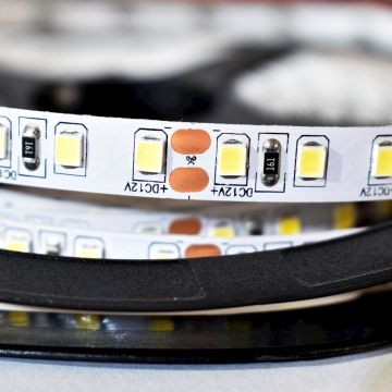 LED szalag LED STRIP ML4753 48W/500cm IP20 a Milagro-tól